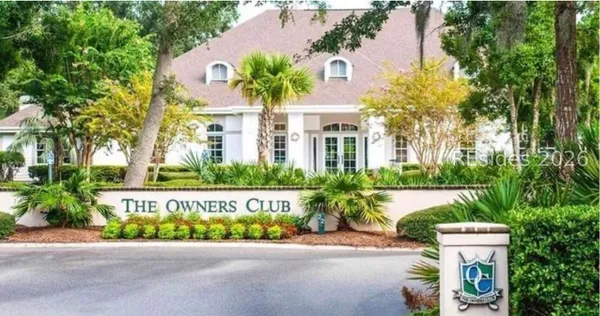 Property Slideshow image 2 of 28 | 16 aberdeen ct, Hilton Head Island, SC, 29926