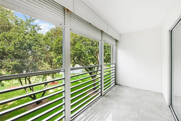 Property Slideshow image 3 of 25 | 1503 cayman way c3, Coconut Creek, FL, 33066