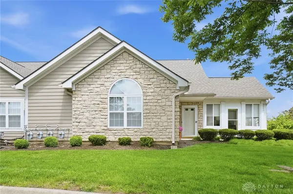 Property Slideshow image 2 of 35 | 9663 belfry ct, Centerville, OH, 45458