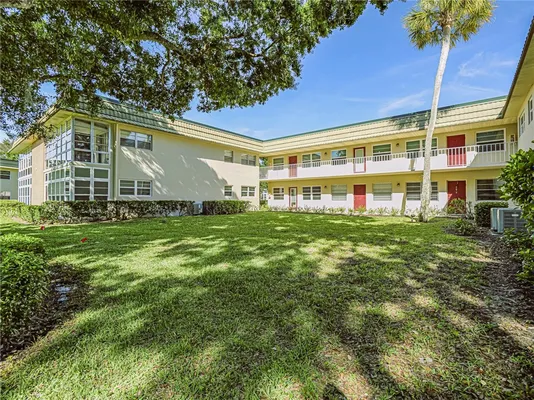 Property Slideshow image 3 of 36 | 3 vista gardens trl 203, Vero Beach, FL, 32962