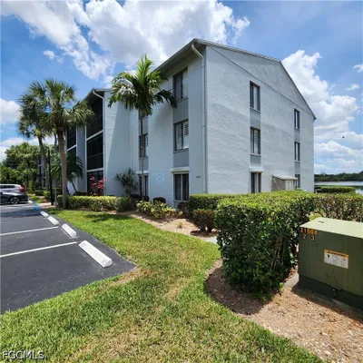 Property Slideshow image 2 of 38 | 9970 sailview ct 4-d1, Fort Myers, FL, 33905
