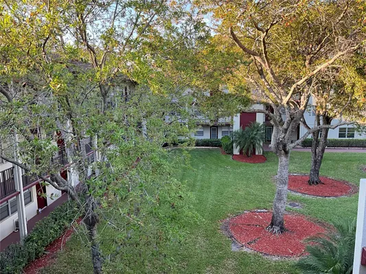 Property Slideshow image 2 of 13 | 150 sw 134th way 304r, Pembroke Pines, FL, 33027
