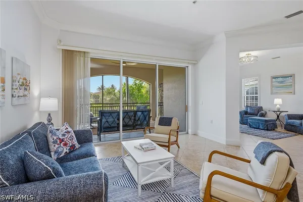 Property Slideshow image 3 of 50 | 3176 serena ln 202, Naples, FL, 34114