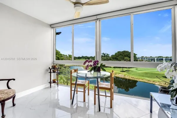 Property Slideshow image 2 of 36 | 1020 country club dr 405, Margate, FL, 33063