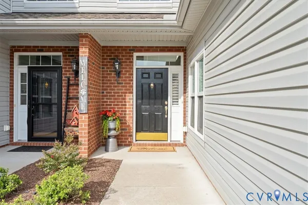 Property Slideshow image 2 of 43 | 934 morattico cir, Glen Allen, VA, 23060