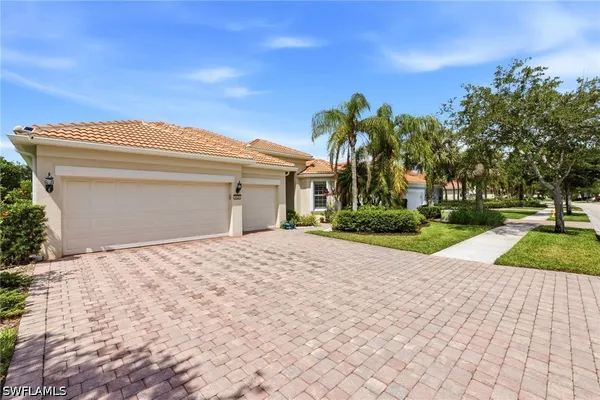 Property Slideshow image 2 of 50 | 8628 palermo ct, Naples, FL, 34114