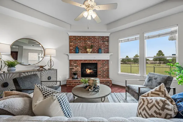 Property Slideshow image 3 of 40 | 7342 spruce creek ln, Frisco, TX, 75036