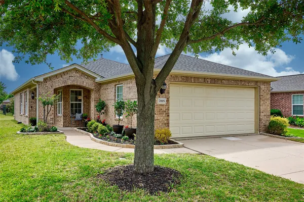 Property Slideshow image 2 of 35 | 7895 tatum dr, Frisco, TX, 75036