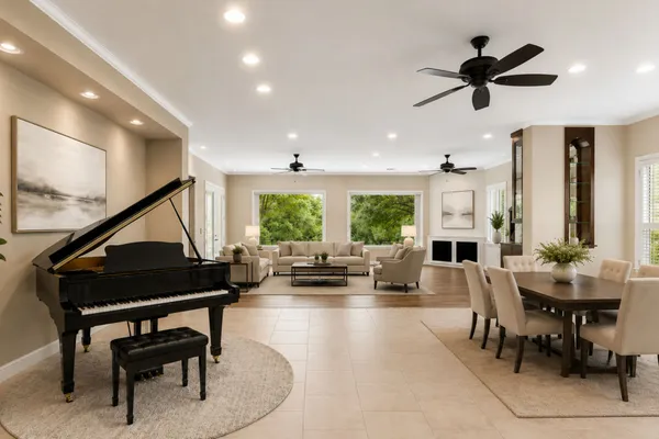 Property Slideshow image 3 of 29 | 109 crystal springs dr, Georgetown, TX, 78633