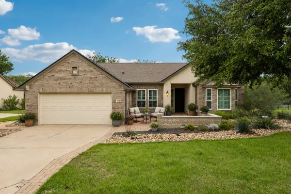 Property Slideshow image 3 of 29 | 109 crystal springs dr, Georgetown, TX, 78633