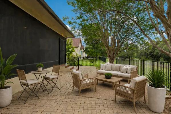 Property Slideshow image 3 of 29 | 109 crystal springs dr, Georgetown, TX, 78633