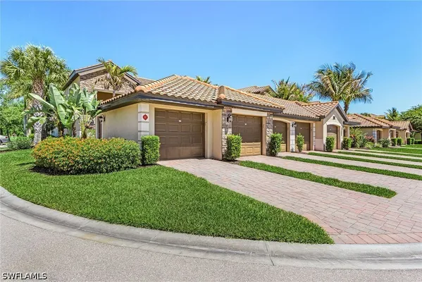 Property Slideshow image 2 of 30 | 28011 bridgetown ct 5221, Bonita Springs, FL, 34135