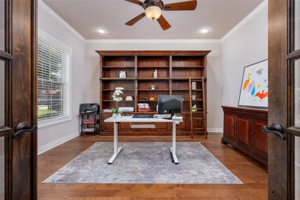 Property Slideshow image 3 of 35 | 424 belforte ave 31, Austin, TX, 78734