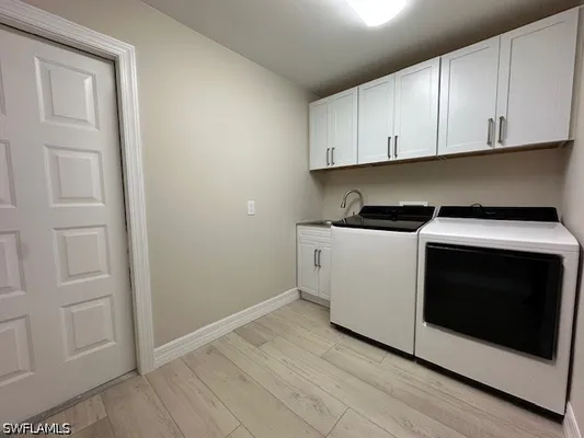 Property Slideshow image 2 of 30 | 93 silver oaks cir 3-101, Naples, FL, 34119