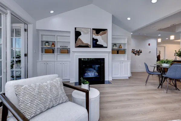 Property Slideshow image 3 of 42 | 2304 eaglescliffe, Williamsburg, VA, 23188