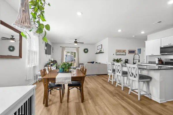 Property Slideshow image 3 of 40 | 1241 sennema cir, Myrtle Beach, SC, 29588