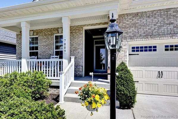 Property Slideshow image 3 of 58 | 7009 westbrook dr, Williamsburg, VA, 23188
