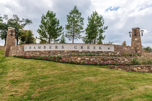 Property Slideshow image 2 of 12 | 10035 chester rough dr, Willis, TX, 77318
