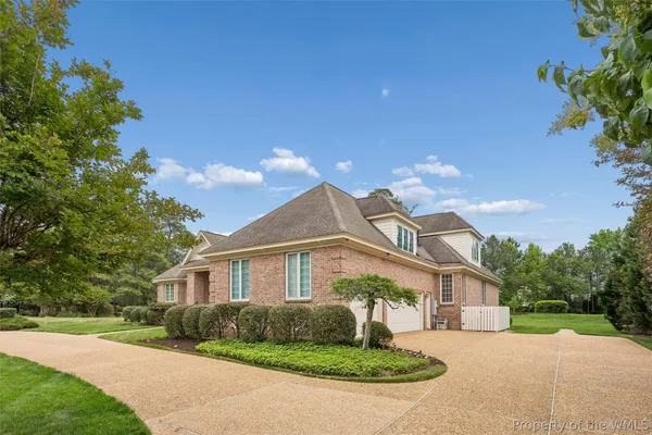 Property Slideshow image 2 of 51 | 113 john browning, Williamsburg, VA, 23185