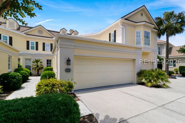 Property Slideshow image 2 of 52 | 223 berwick dr 223, Hilton Head Island, SC, 29926