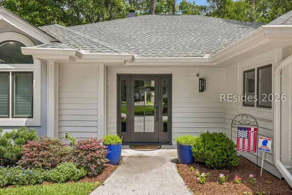 Property Slideshow image 2 of 74 | 17 balsams ct, Hilton Head Island, SC, 29926