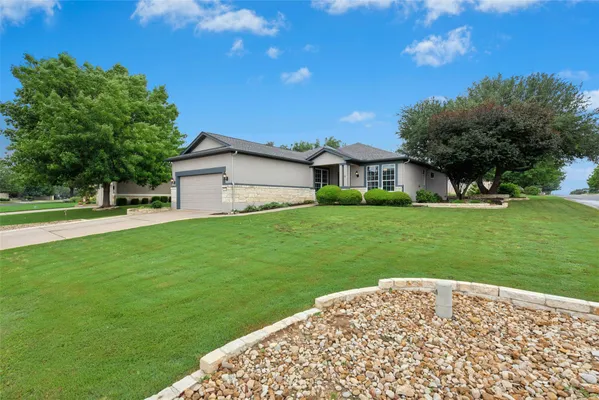 Property Slideshow image 3 of 35 | 202 palmetto dr, Georgetown, TX, 78633