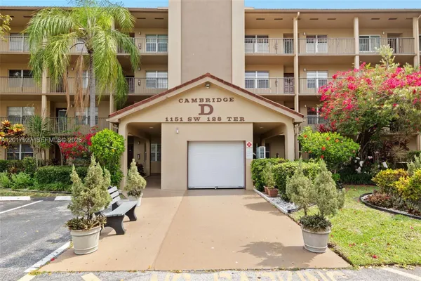 Property Slideshow image 2 of 43 | 1151 sw 128th ter 204d, Pembroke Pines, FL, 33027
