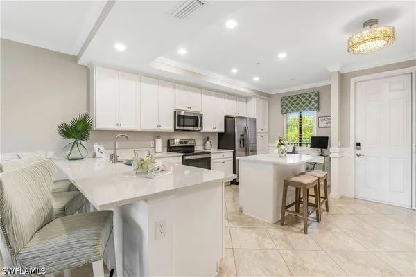 Property Slideshow image 3 of 35 | 9590 trevi ct 5325, Naples, FL, 34113