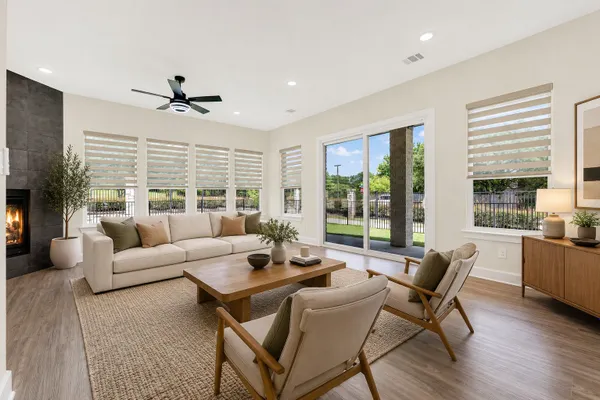 Property Slideshow image 2 of 23 | 3700 creek view dr, Mckinney, TX, 75071