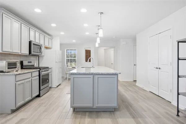 Property Slideshow image 3 of 31 | 9517 dusky trl, Mckinney, TX, 75071
