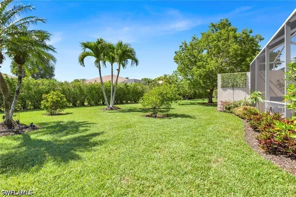 Property Slideshow image 3 of 17 | 6713 calumet dr 81, Naples, FL, 34113