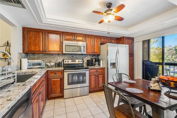 Property Slideshow image 2 of 36 | 9450 meadowood dr 202, Fort Pierce, FL, 34951