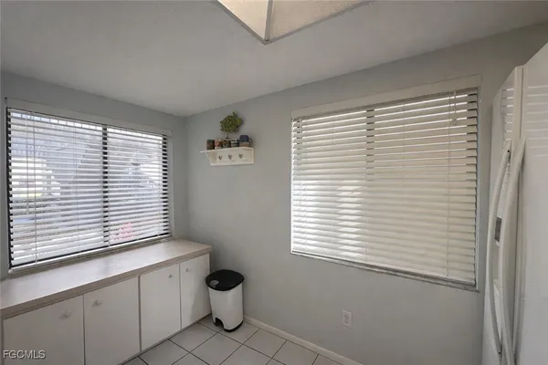 Property Slideshow image 3 of 19 | 11610 caravel cir 104, Fort Myers, FL, 33908