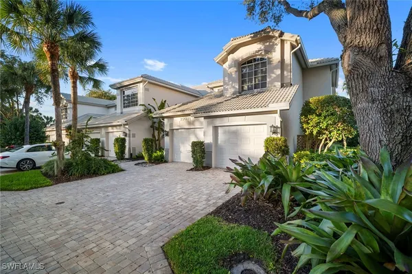 Property Slideshow image 2 of 21 | 27071 lake harbor ct 103, Bonita Springs, FL, 34134
