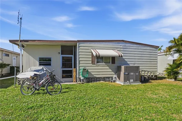 Property Slideshow image 3 of 29 | 14734 patrick henry rd # 292, North Fort Myers, FL, 33917