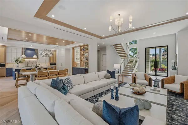 Property Slideshow image 3 of 25 | 405 putter point dr, Naples, FL, 34103