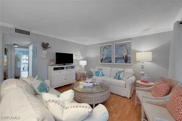 Property Slideshow image 3 of 16 | 2900 gulf shore blvd 312, Naples, FL, 34103