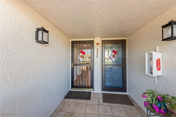 Property Slideshow image 2 of 42 | 5970 trailwinds dr apt 121, Fort Myers, FL, 33907