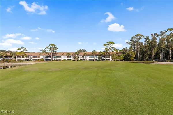 Property Slideshow image 3 of 42 | 5970 trailwinds dr 121, Fort Myers, FL, 33907