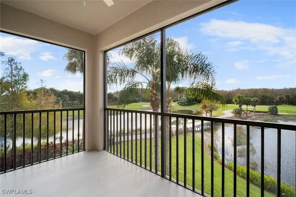 Property Slideshow image 3 of 50 | 10265 heritage bay blvd 632, Naples, FL, 34120