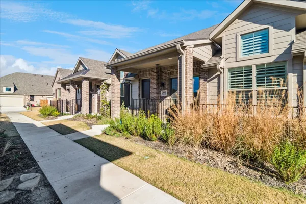 Property Slideshow image 2 of 24 | 2805 concord dr, Wylie, TX, 75098