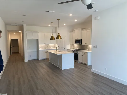 Property Slideshow image 2 of 24 | 613 cloverleaf dr, Wylie, TX, 75098