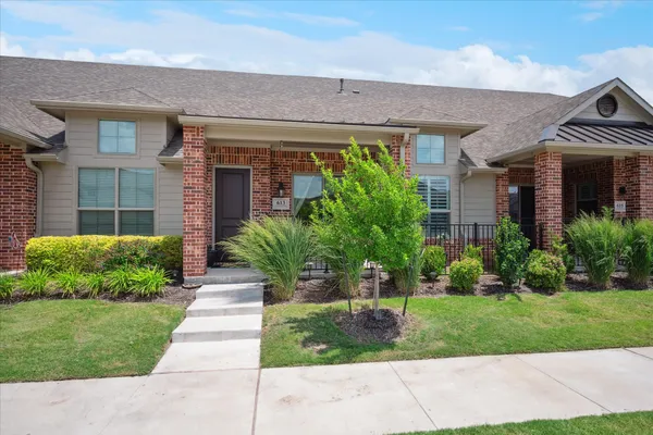 Property Slideshow image 3 of 24 | 613 cloverleaf dr, Wylie, TX, 75098