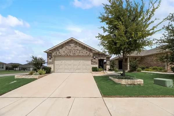 Property Slideshow image 3 of 40 | 1001 memorial dr, Aubrey, TX, 76227