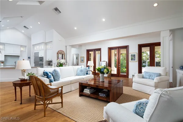 Property Slideshow image 3 of 25 | 485 wedge dr, Naples, FL, 34103