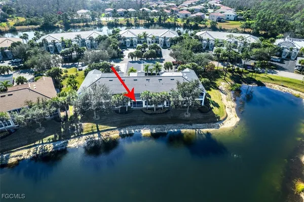 Property Slideshow image 3 of 48 | 10134 colonial country club blvd 904, Fort Myers, FL, 33913