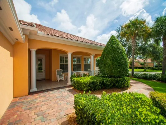 Property Slideshow image 3 of 35 | 5406 barbados sq, Vero Beach, FL, 32967