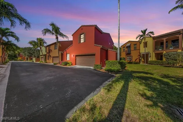 Property Slideshow image 3 of 50 | 9138 chula vista st 12703, Naples, FL, 34113