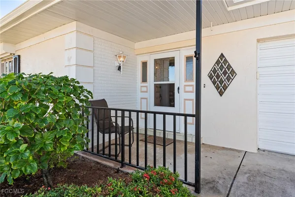 Property Slideshow image 2 of 23 | 1278 medinah dr, Fort Myers, FL, 33919