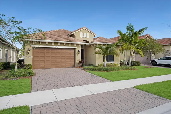 Property Slideshow image 2 of 39 | 11815 n leon cir, Parkland, FL, 33076
